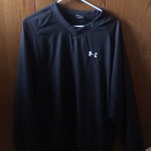 Men’s size Large Under Armour pullover
